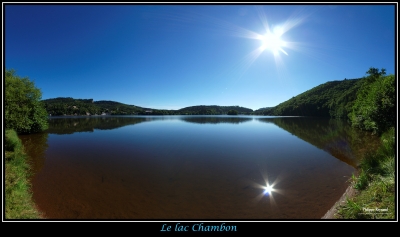 Le lac Chambon 
Assemblage de 3 prises de vues , réalisé sur le sentier  autour du lac.
Mots-clés: lac chambon auvergne massif sancy