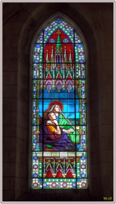 Vitraux église de St Martin de Ré 
3 photos   -1.3 IL ; 0 IL ; +1.3 IL
