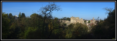 Vue de Clisson saison d'automne
6 photos , f/11 , 55 mm  , iso 100 , 1/125s , mode manuel , portrait 

Panoramas lui aussi réalisé depuis la terrasse de la villa de la Garenne Lemot 
Mots-clés: garenne lemot,parc,chateau de clisson, clisson,chateau,villa,villa lemot,automne